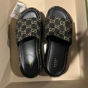 Gucci slides worn once size 37.5
